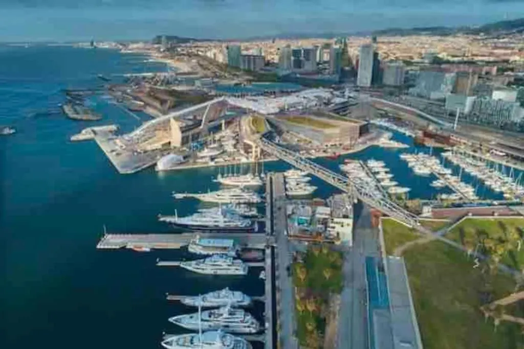 Tekne Cozy Boat Hotel In Barcelona & Ac & Wifi & Parking Sant Adria de Besos