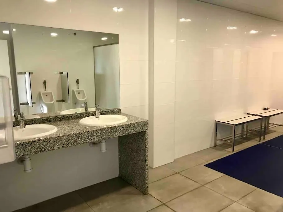 Cozy Boat Hotel In Barcelona & Ac & Wifi & Parking Sant Adria de Besos Tekne