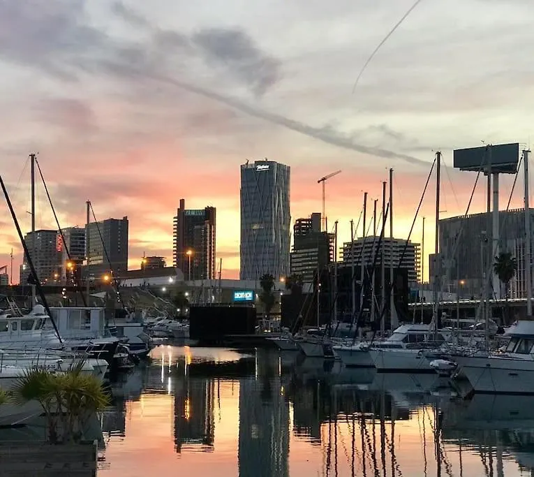 Tekne Cozy Boat Hotel In Barcelona & Ac & Wifi & Parking Sant Adria de Besos İspanya