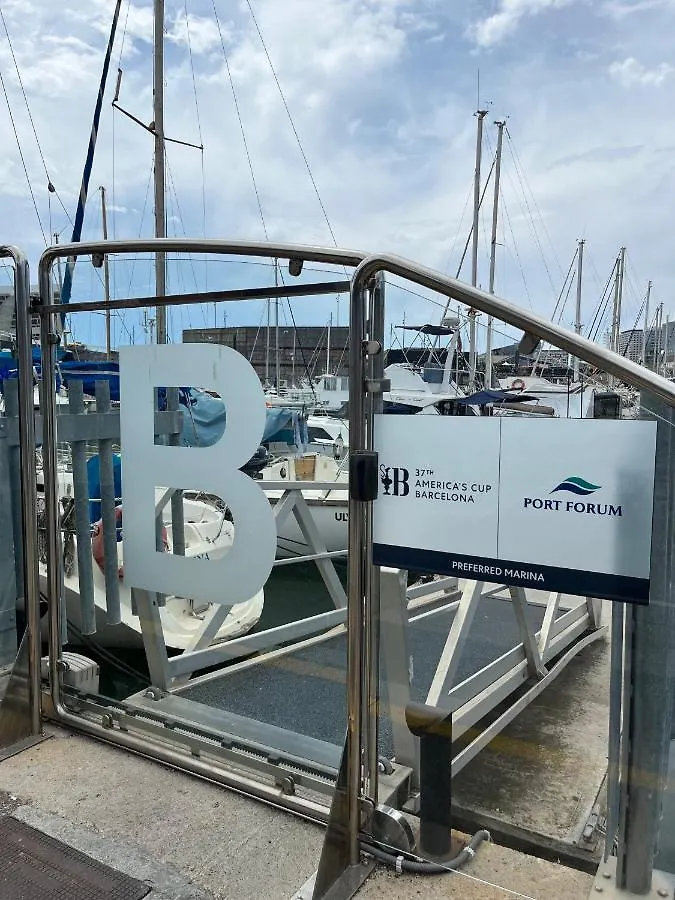 Cozy Boat Hotel In Barcelona & Ac & Wifi & Parking Sant Adria de Besos Tekne